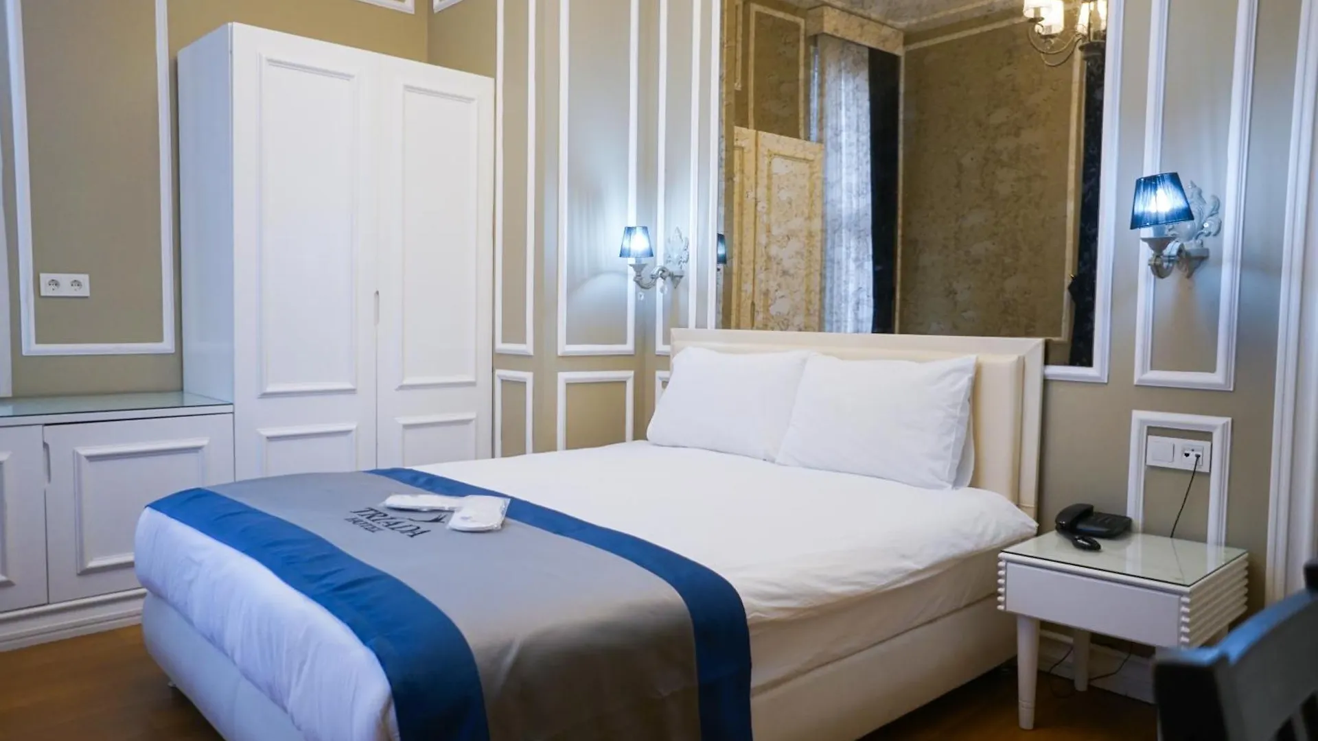 Triada Hotel Taksim - Special Category Istanbul 4*,